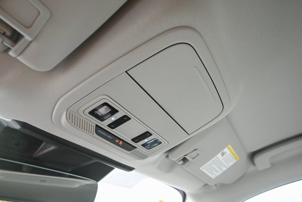 Certified 2025 Ford Mustang Mach-E Premium image 38