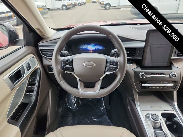 Used 2020 Ford Explorer Platinum w/ Premium Technology Package image 21