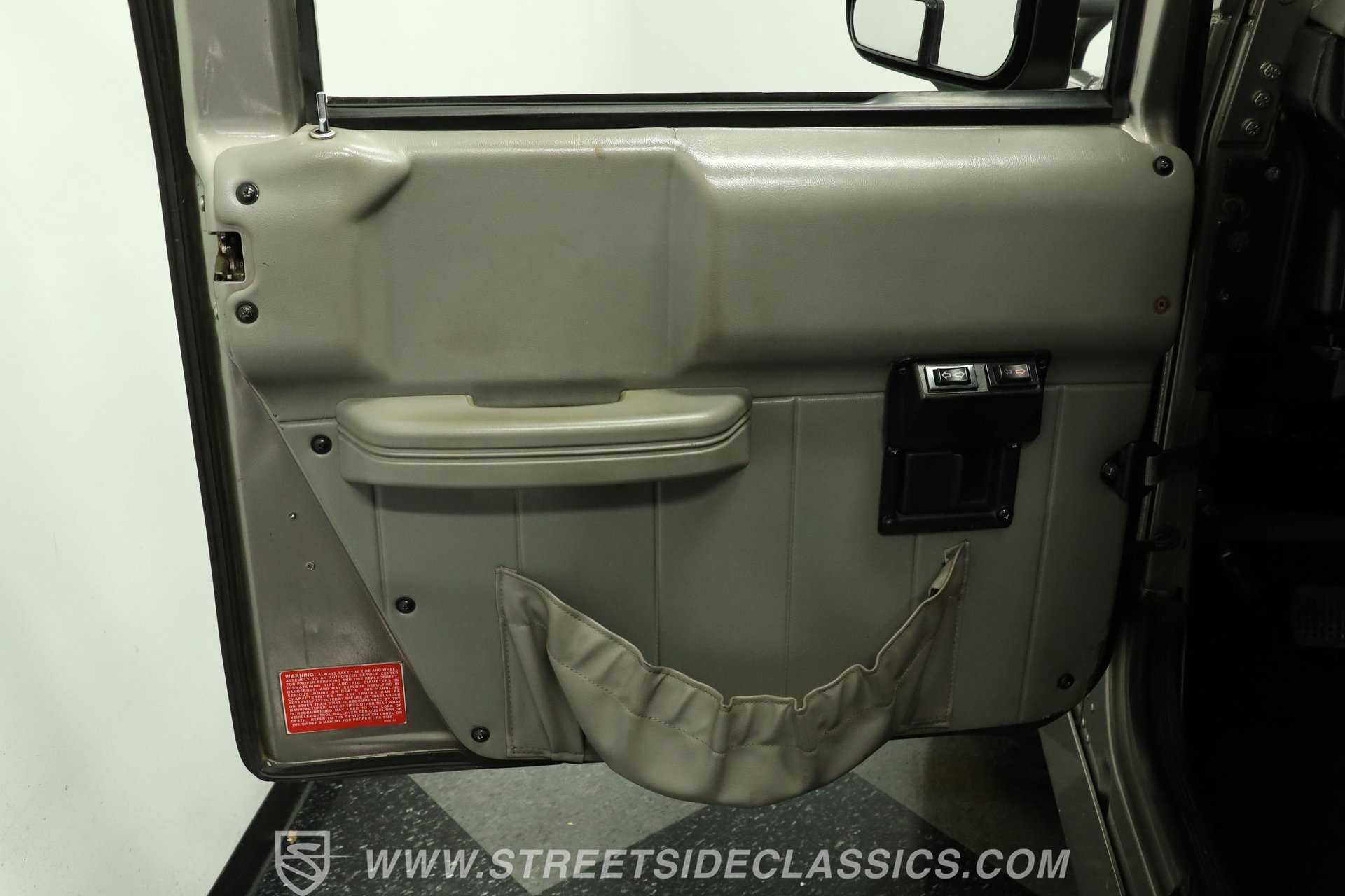 Used 2000 HUMMER H1 4-Door Open Top AWD/4WD image 35