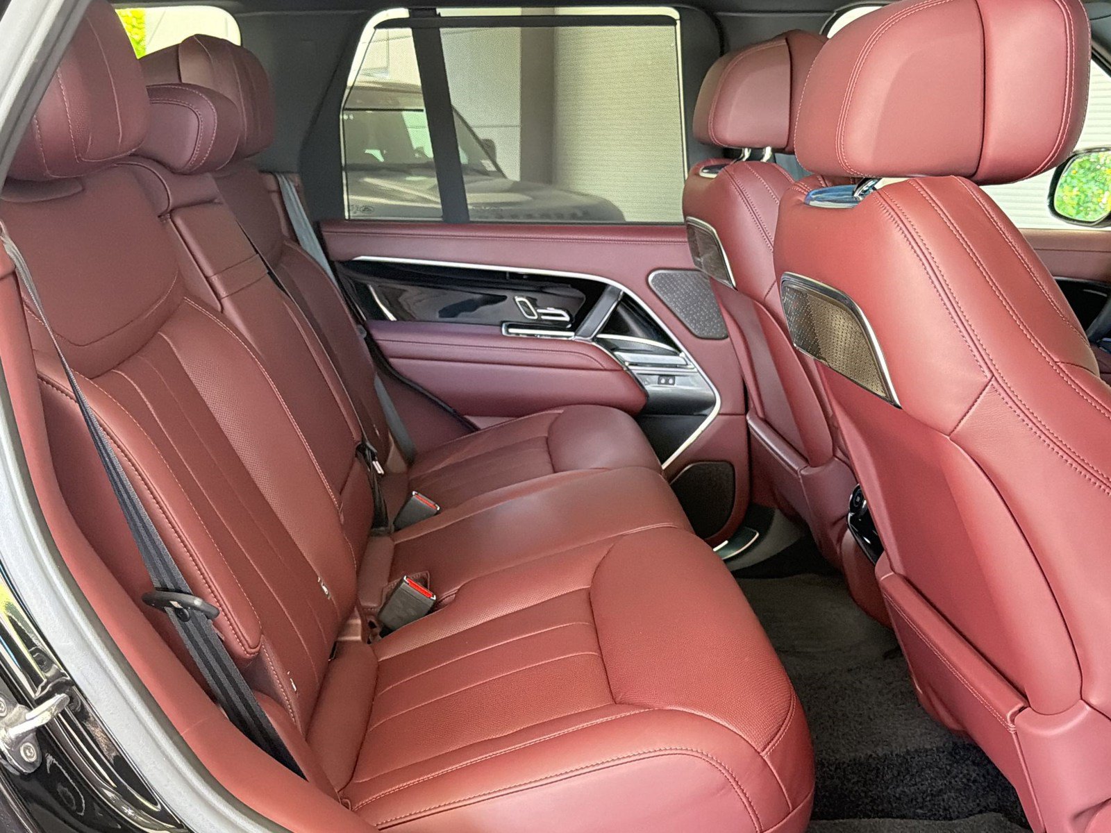New 2026 Land Rover Range Rover Autobiography AWD/4WD image 30