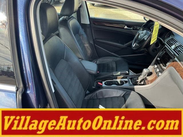 Used 2014 Volkswagen Passat 1.8T SEL Premium image 41