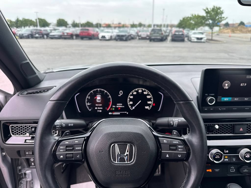 Used 2023 Honda Civic Sport image 13