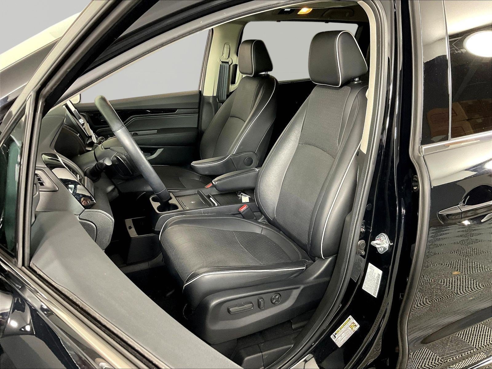 Used 2025 Honda Odyssey Elite image 21