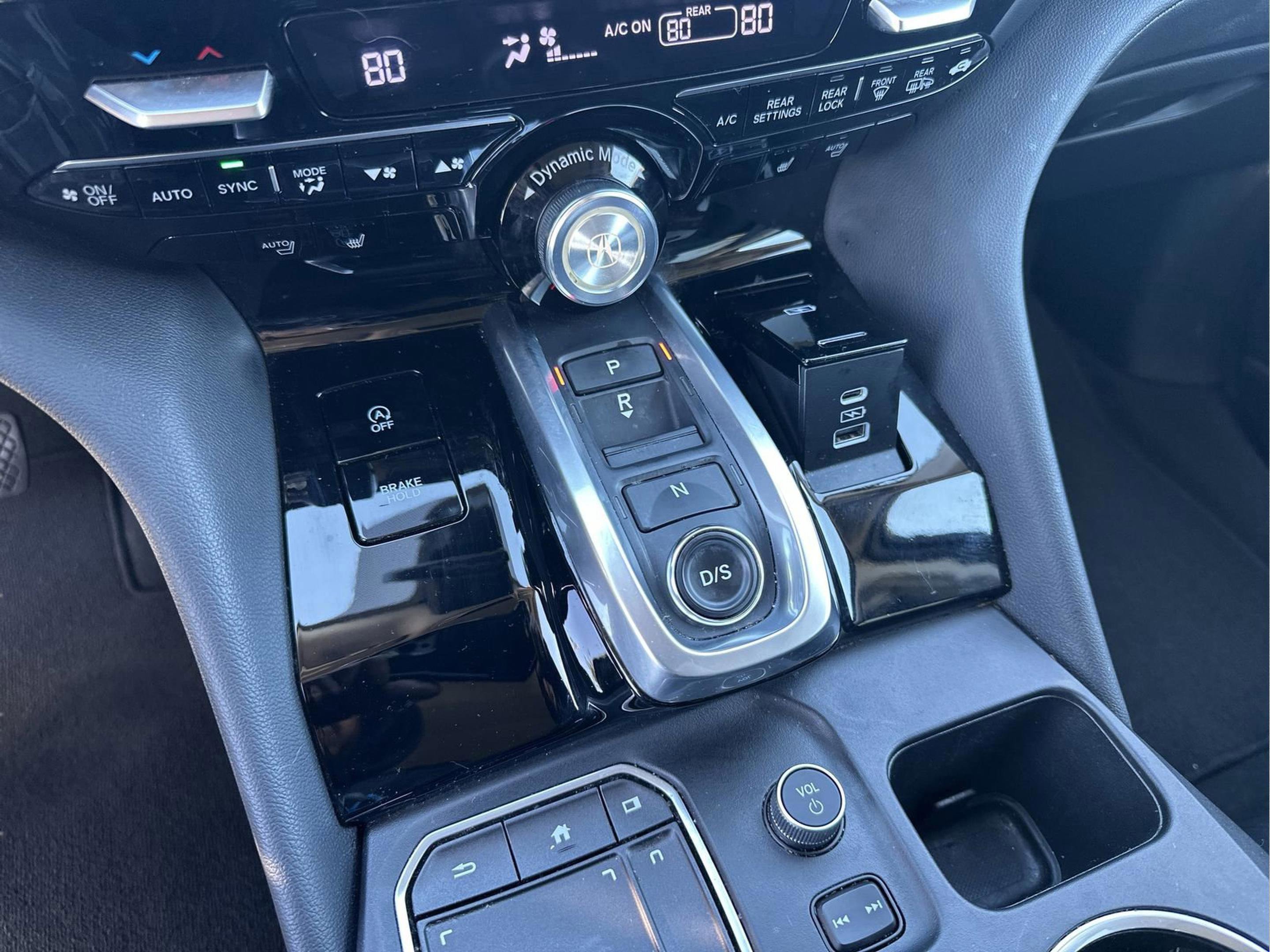 Used 2023 Acura MDX FWD image 23