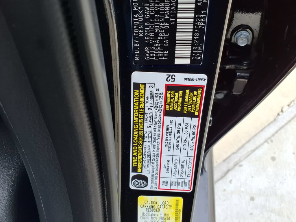 Used 2025 Toyota Camry SE FWD image 32