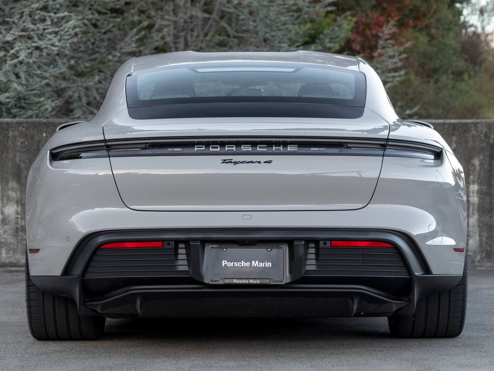 Certified 2025 Porsche Taycan AWD/4WD image 10