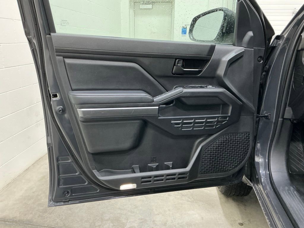 Used 2025 Toyota Tacoma SR5 w/ SR5 Upgrade Package image 17
