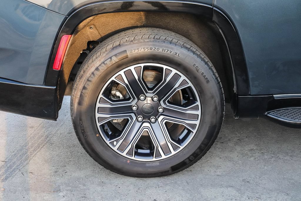 Used 2024 Jeep Wagoneer Series II AWD/4WD image 12