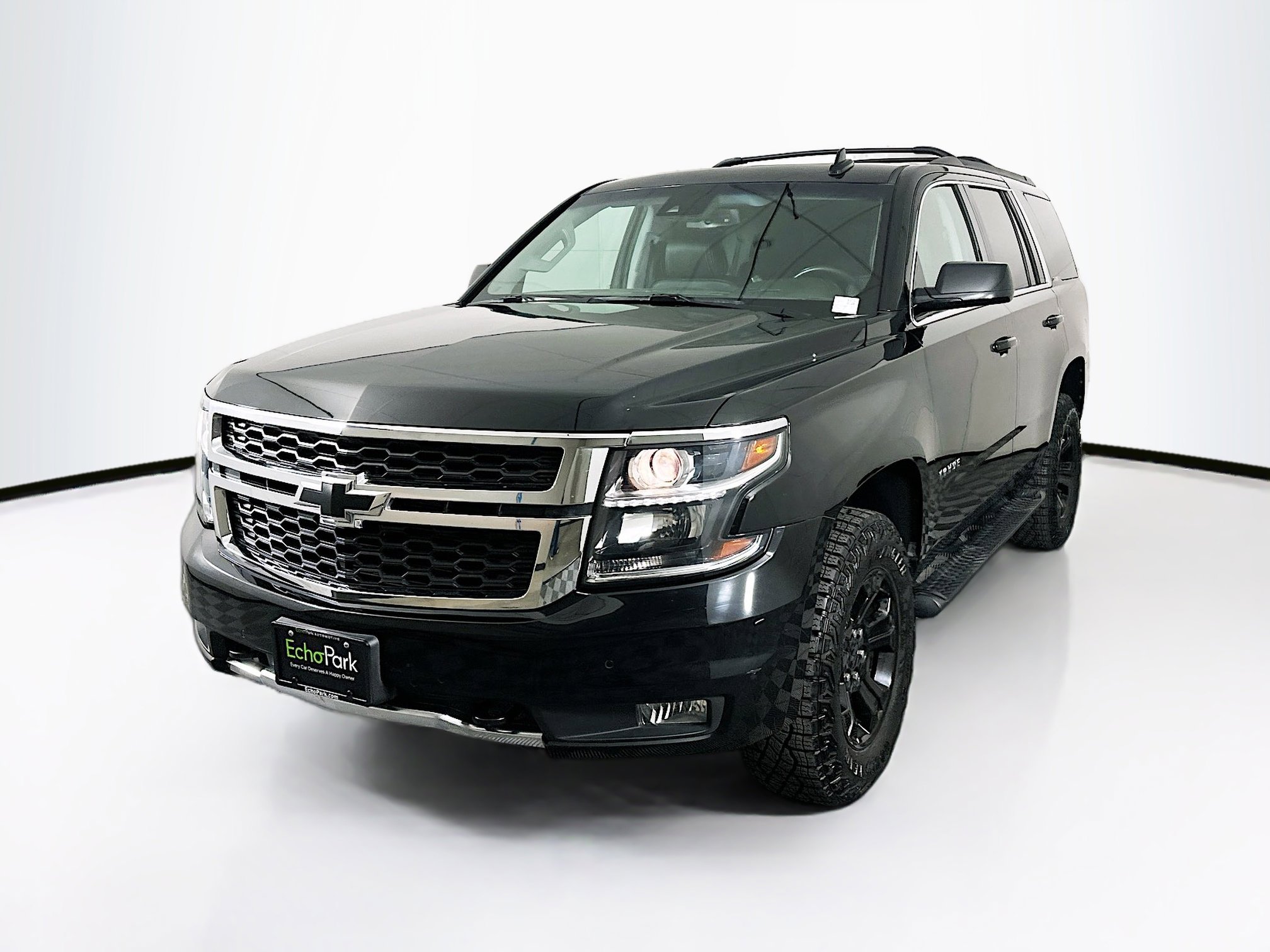Used 2017 Chevrolet Tahoe LT image 3
