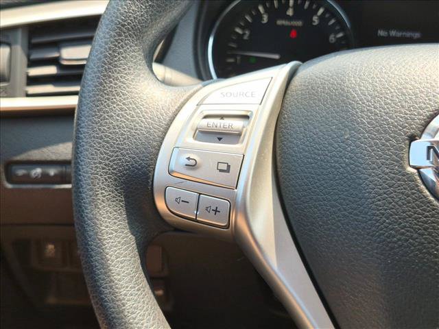 Used 2014 Nissan Rogue S AWD/4WD image 12