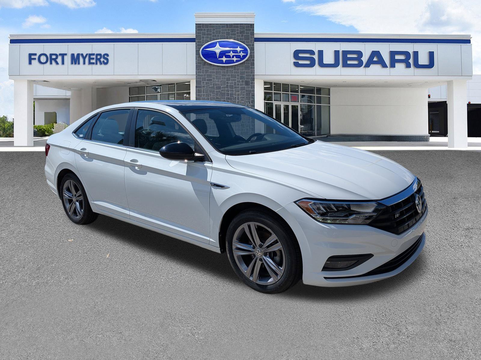 Used 2021 Volkswagen Jetta R-Line FWD image 1