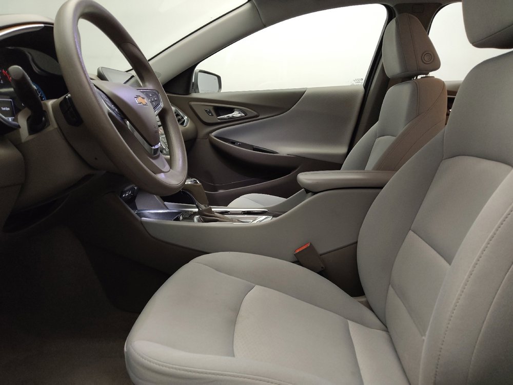 Used 2020 Chevrolet Malibu LT FWD image 17