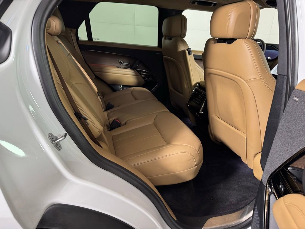 Used 2024 Land Rover Range Rover Sport SE image 31