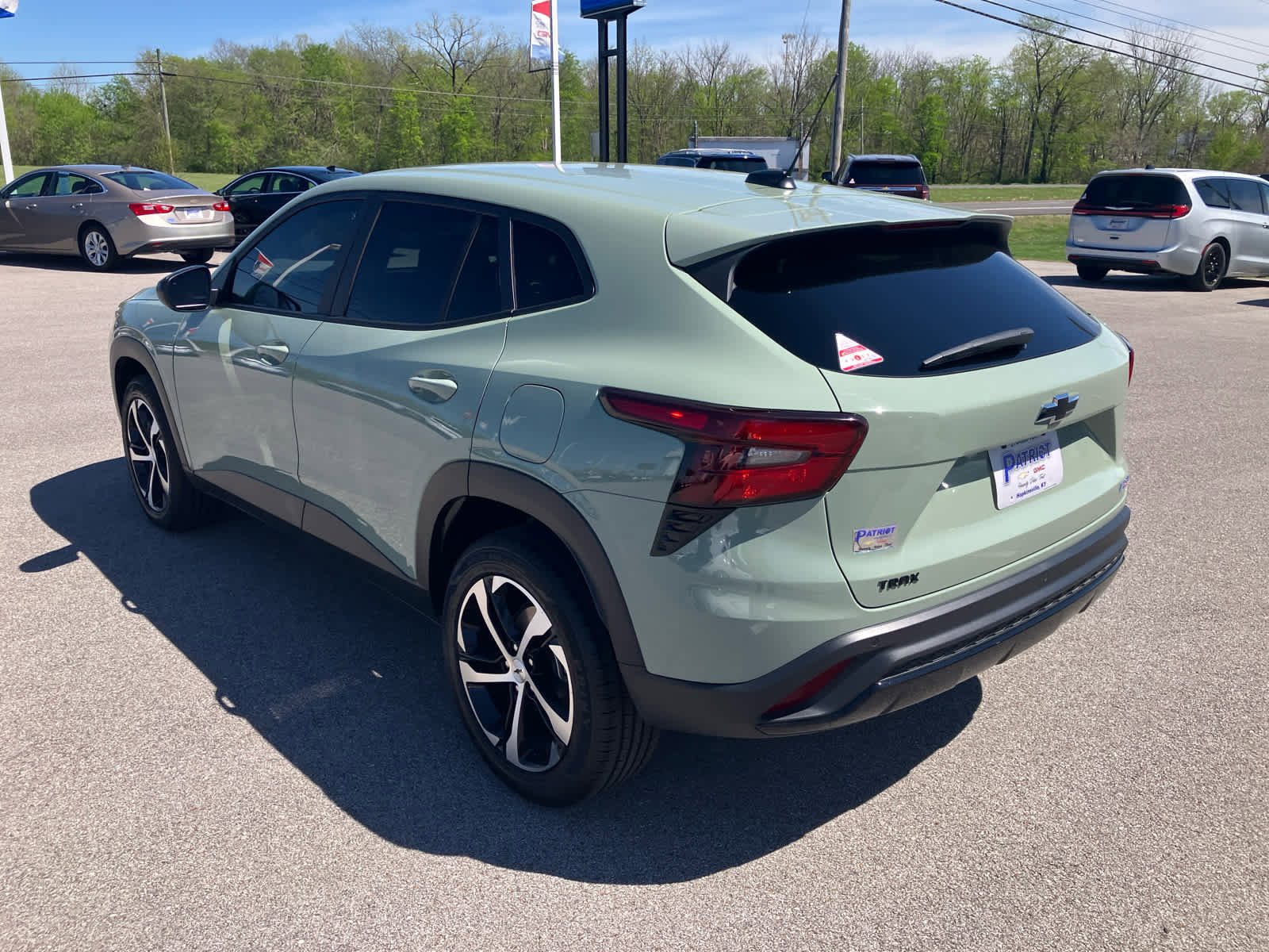 Used 2024 Chevrolet Trax RS w/ Sunroof Package image 5