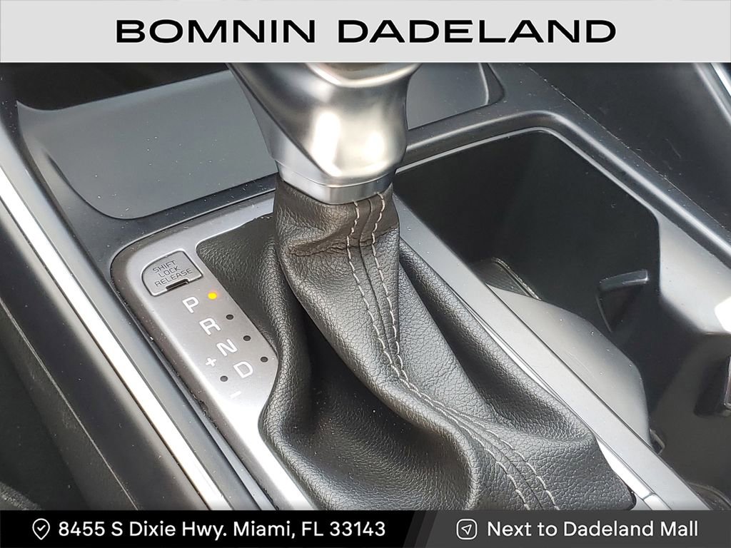 Used 2022 Kia Sorento S image 27