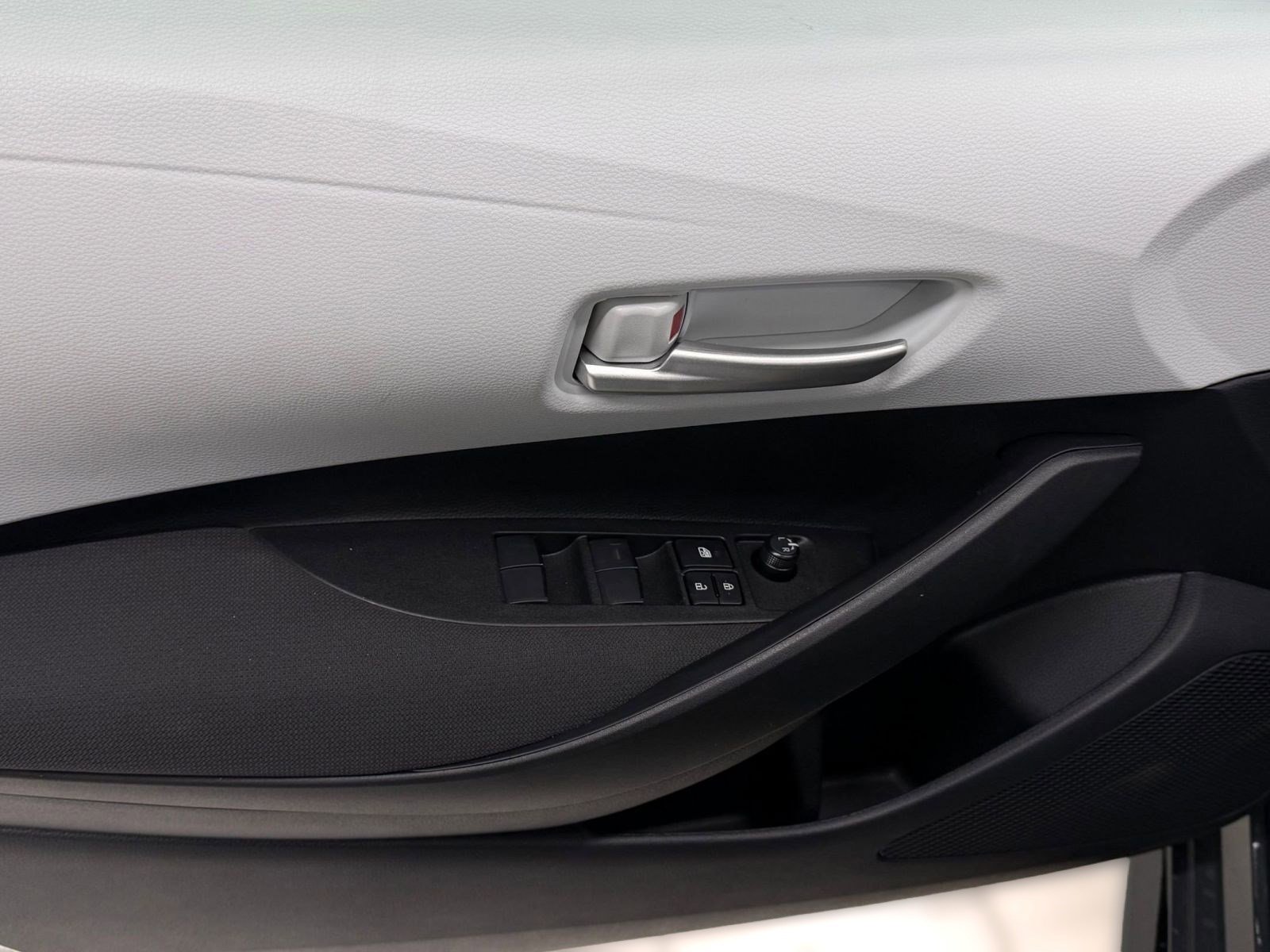 New 2026 Toyota Corolla SE image 11