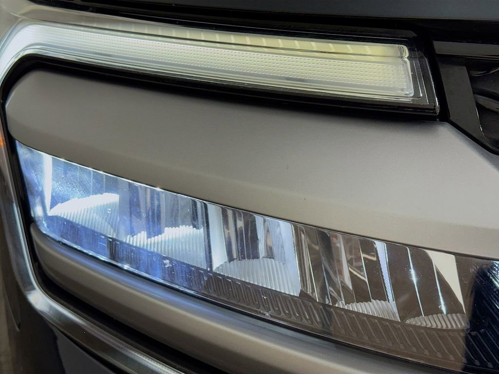 Used 2023 Ford Expedition Max XLT image 38