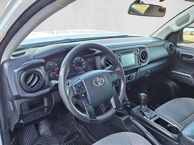 Used 2016 Toyota Tacoma SR image 10