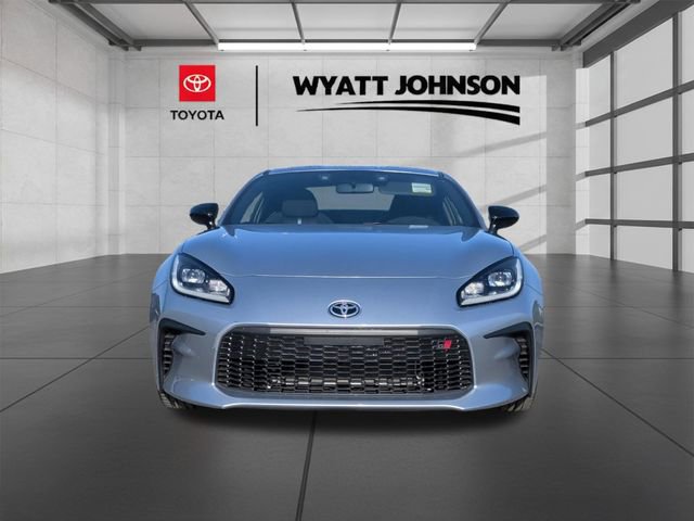 Used 2025 Toyota GR86 Premium w/ Performance Package image 8
