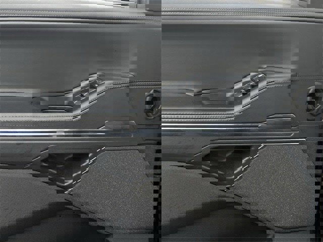 Used 2025 Lincoln Navigator Reserve image 25