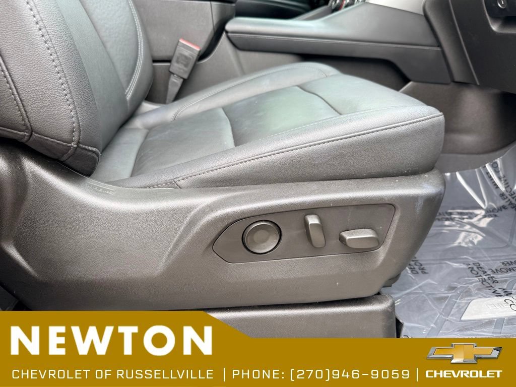 Used 2021 Chevrolet Tahoe Z71 w/ Luxury Package AWD/4WD image 18