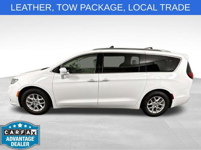Used 2021 Chrysler Pacifica Touring-L FWD image 4