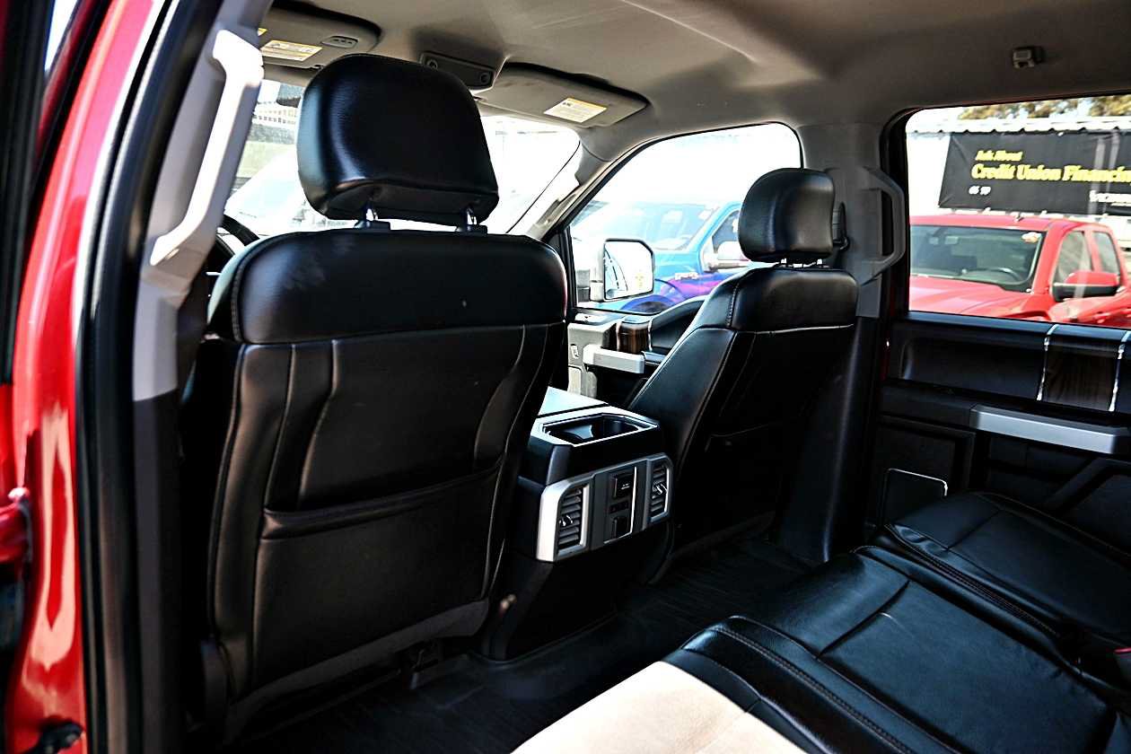 Used 2015 Ford F150 Lariat w/ Equipment Group 502A Luxury AWD/4WD image 13