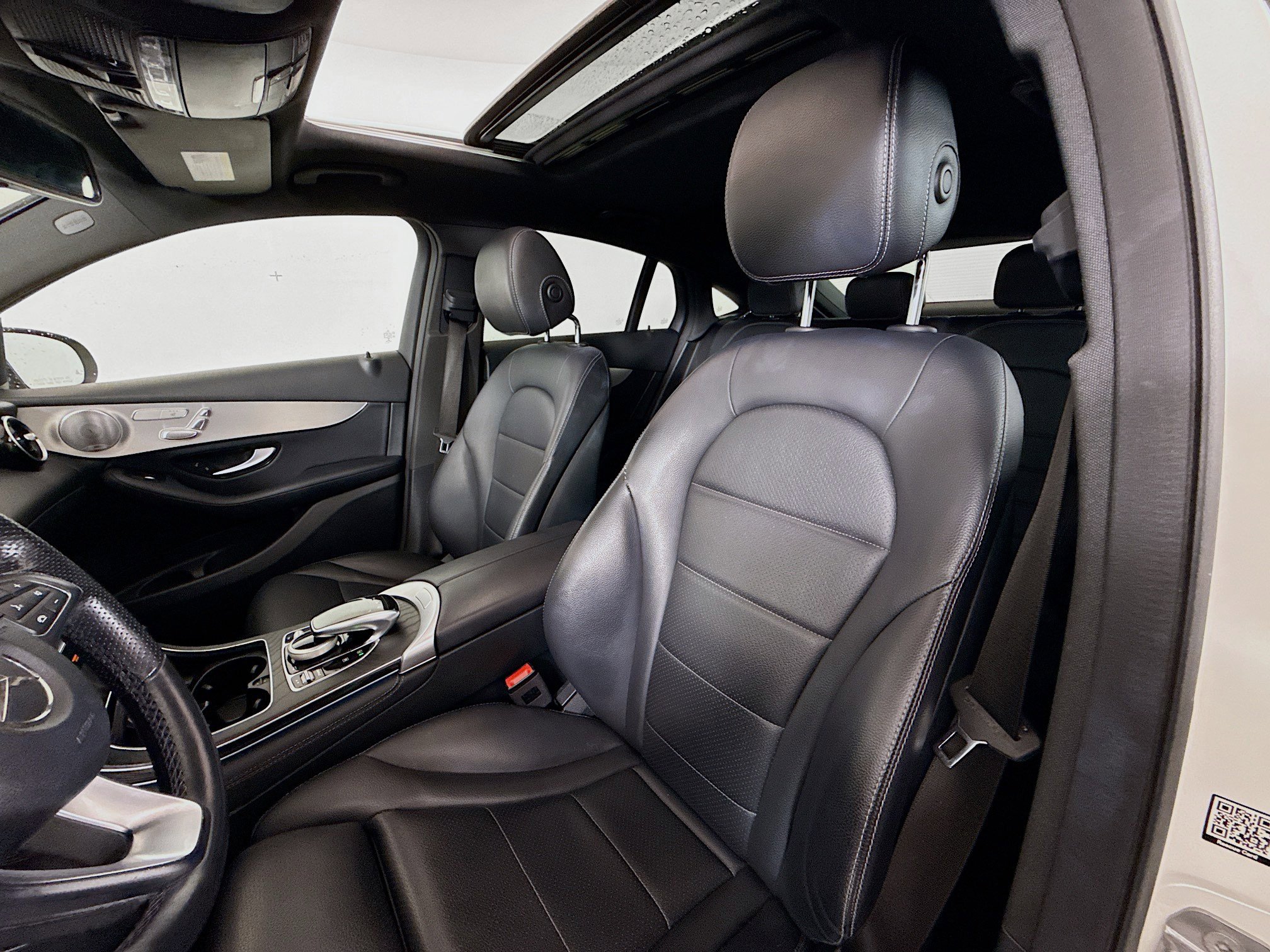 Used 2019 Mercedes-Benz GLC 300 4MATIC Coupe image 11