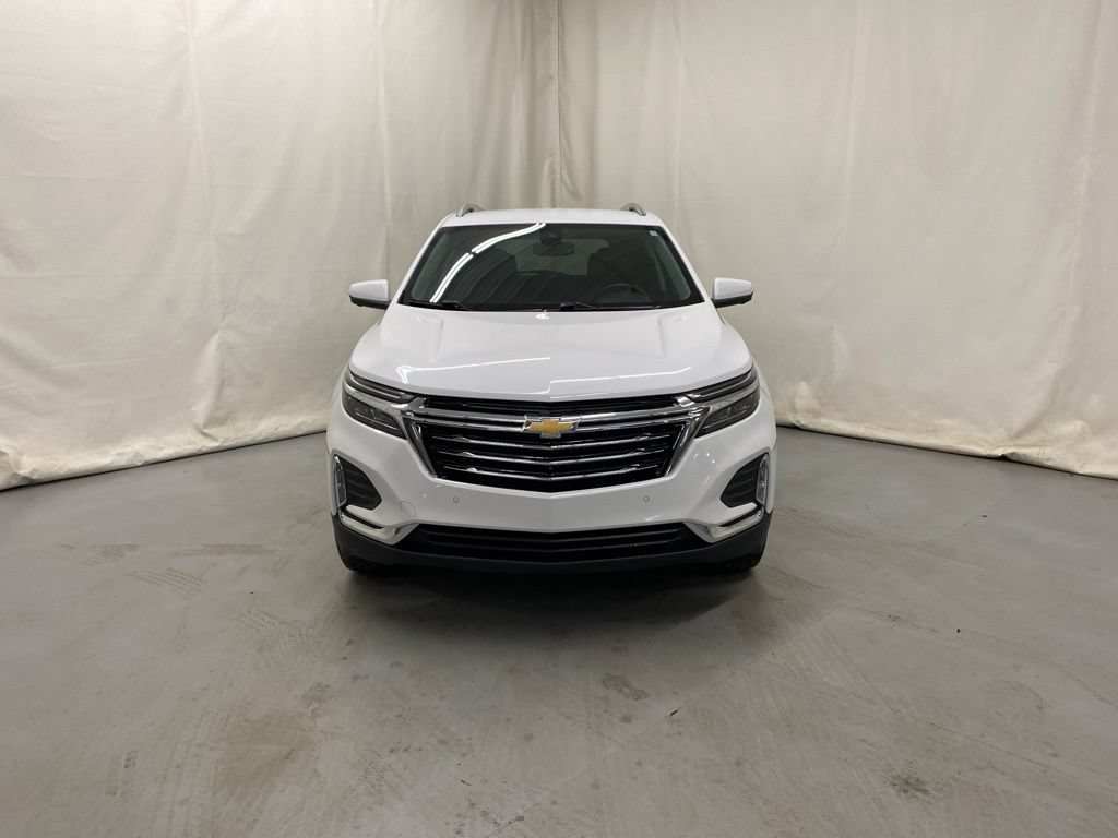 Used 2023 Chevrolet Equinox Premier AWD/4WD image 3