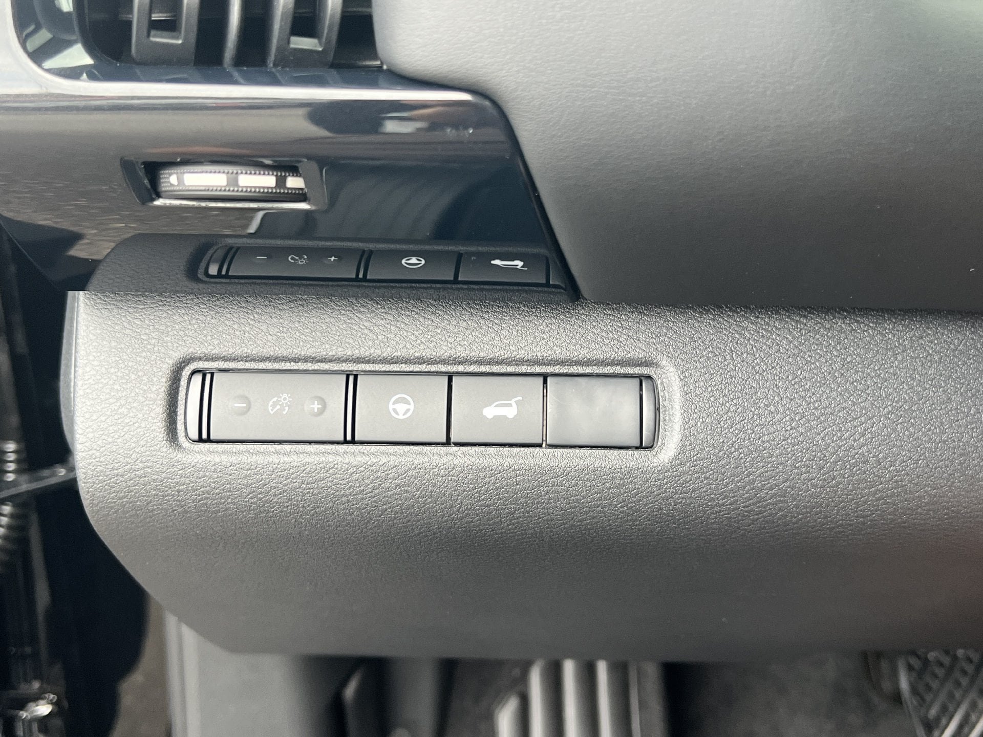 New 2026 Nissan Pathfinder SV FWD image 14
