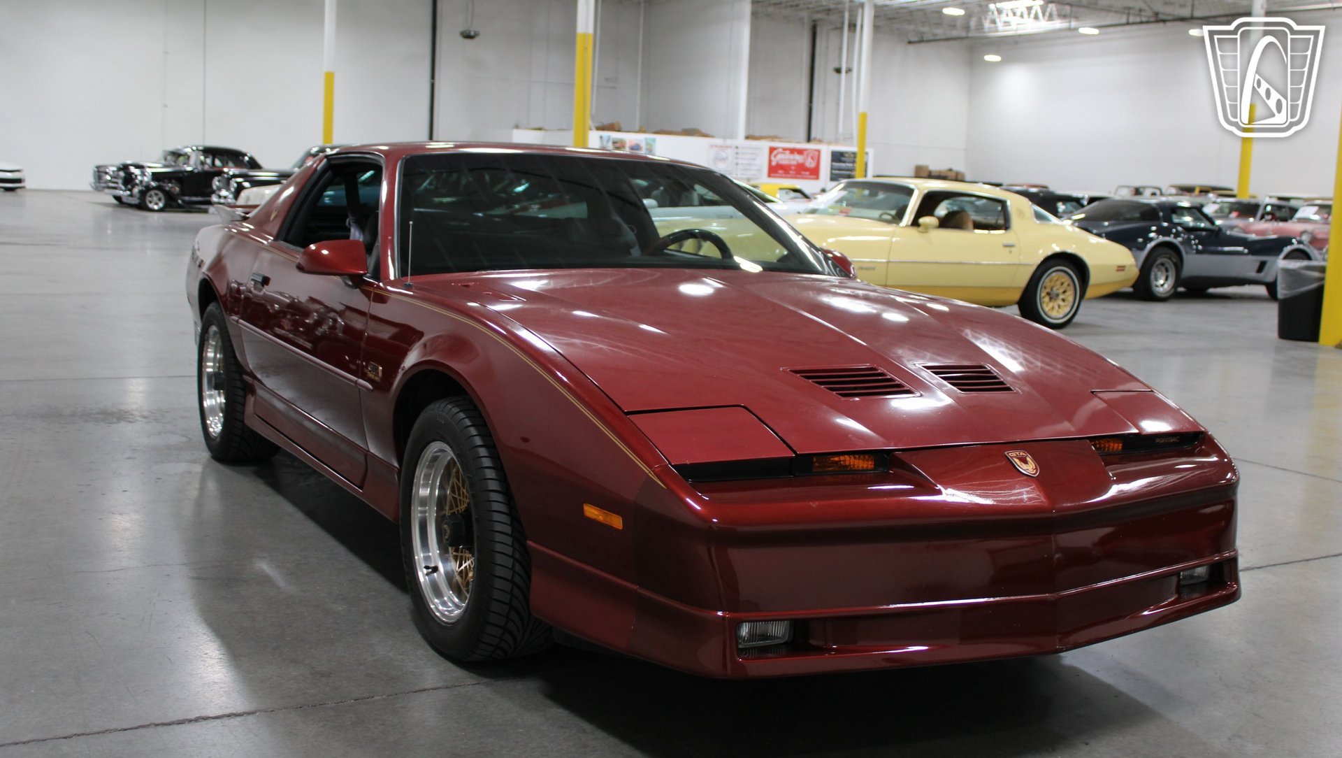 Used 1989 Pontiac Firebird Trans Am RWD image 16