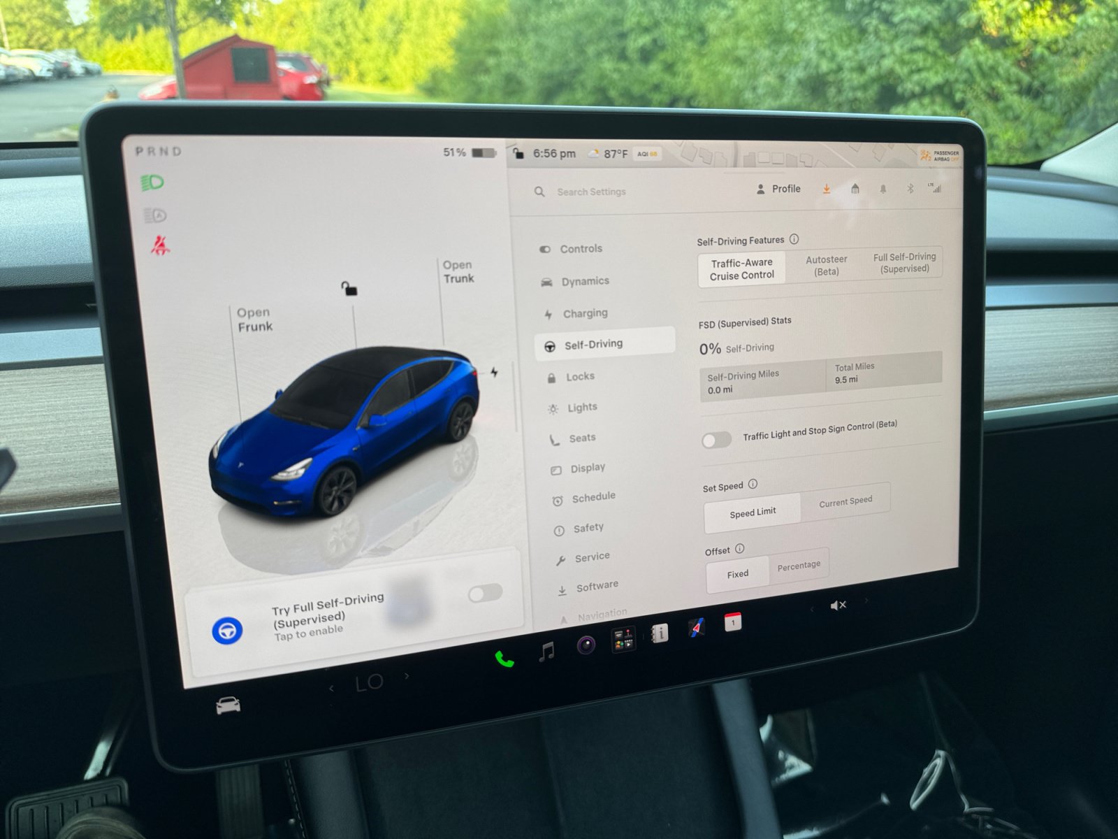Used 2024 Tesla Model Y 2WD image 19