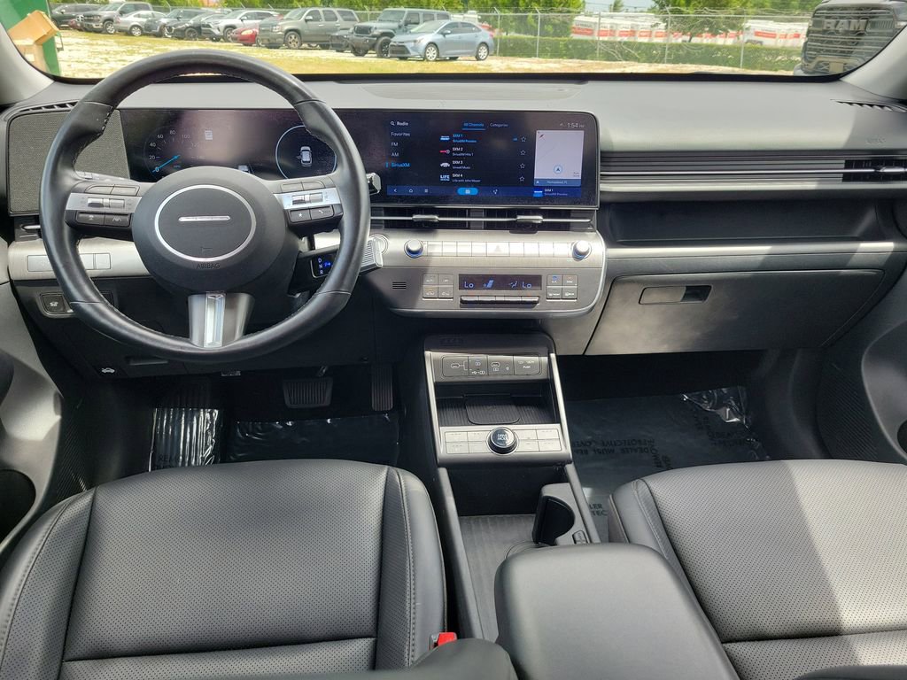 Used 2024 Hyundai Kona Limited FWD image 11