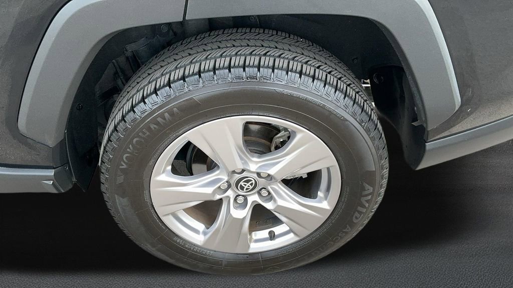 Used 2023 Toyota RAV4 XLE image 9