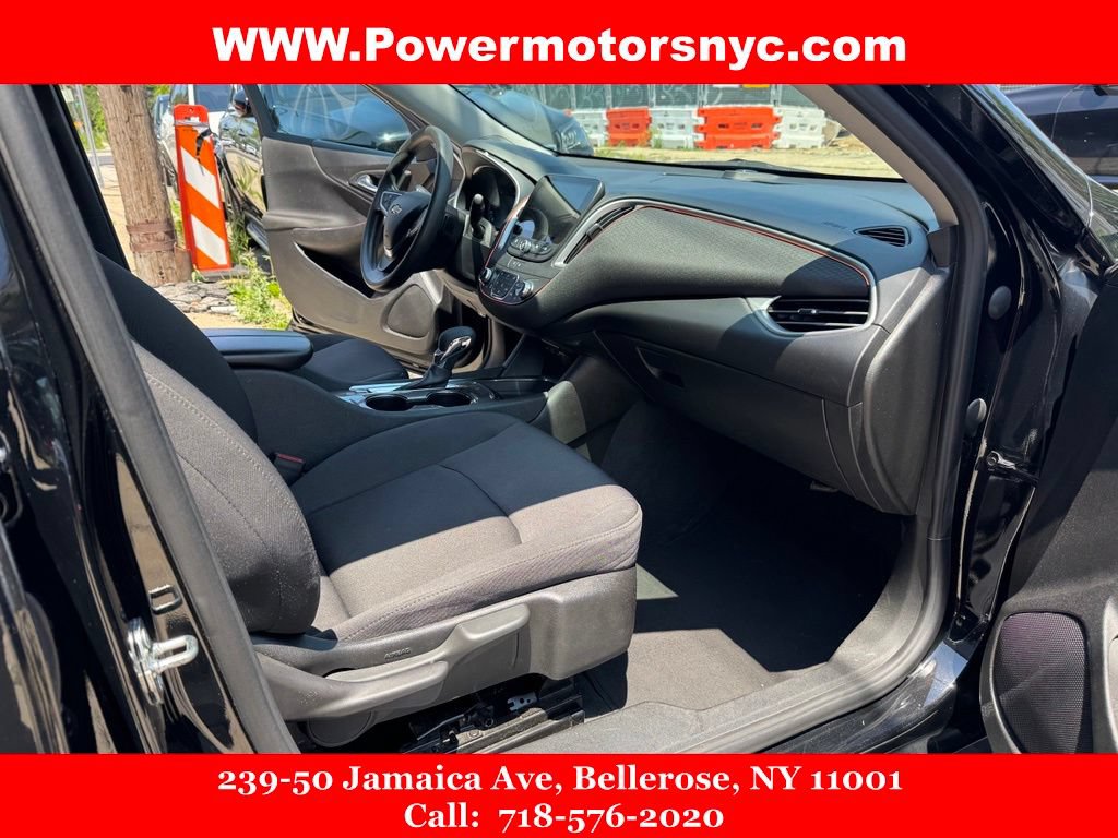 Used 2022 Chevrolet Malibu LT FWD image 19