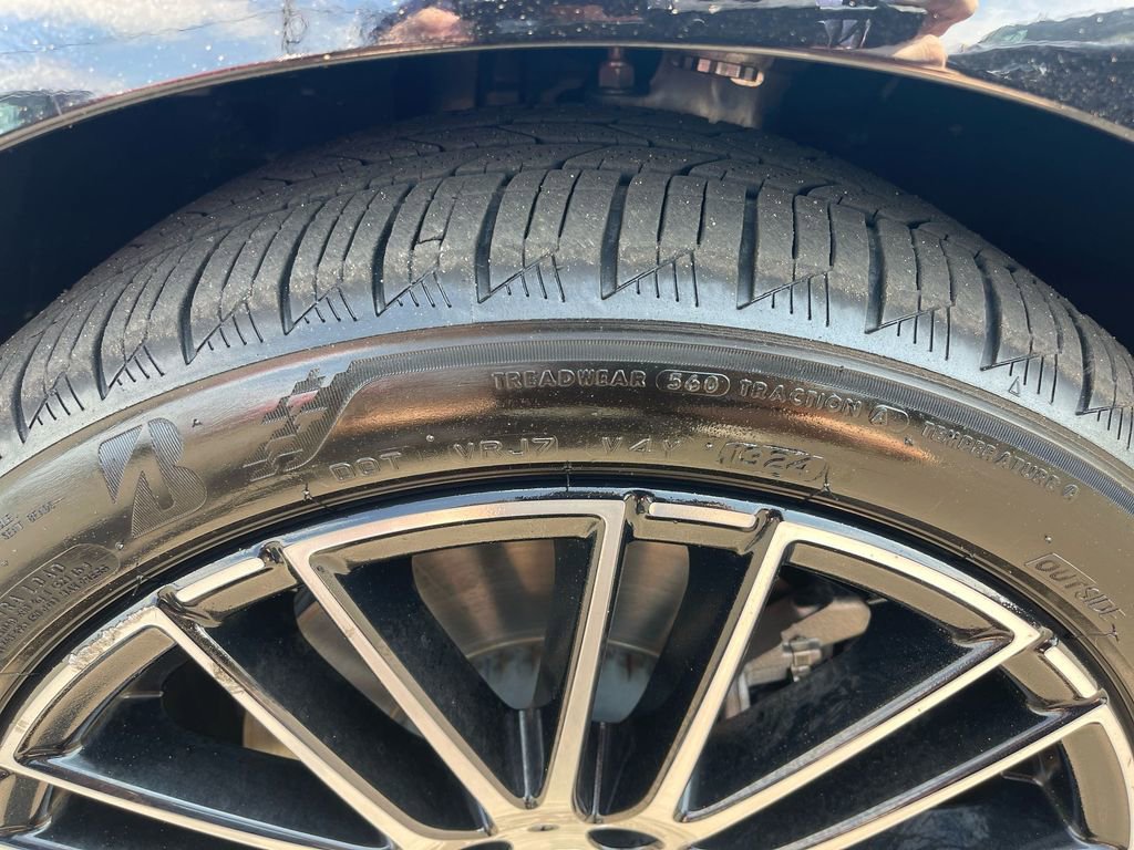 Used 2025 Mercedes-Benz C 300 Sedan image 32