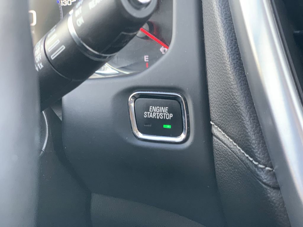 Certified 2023 GMC Acadia SLT w/ Technology Package image 15