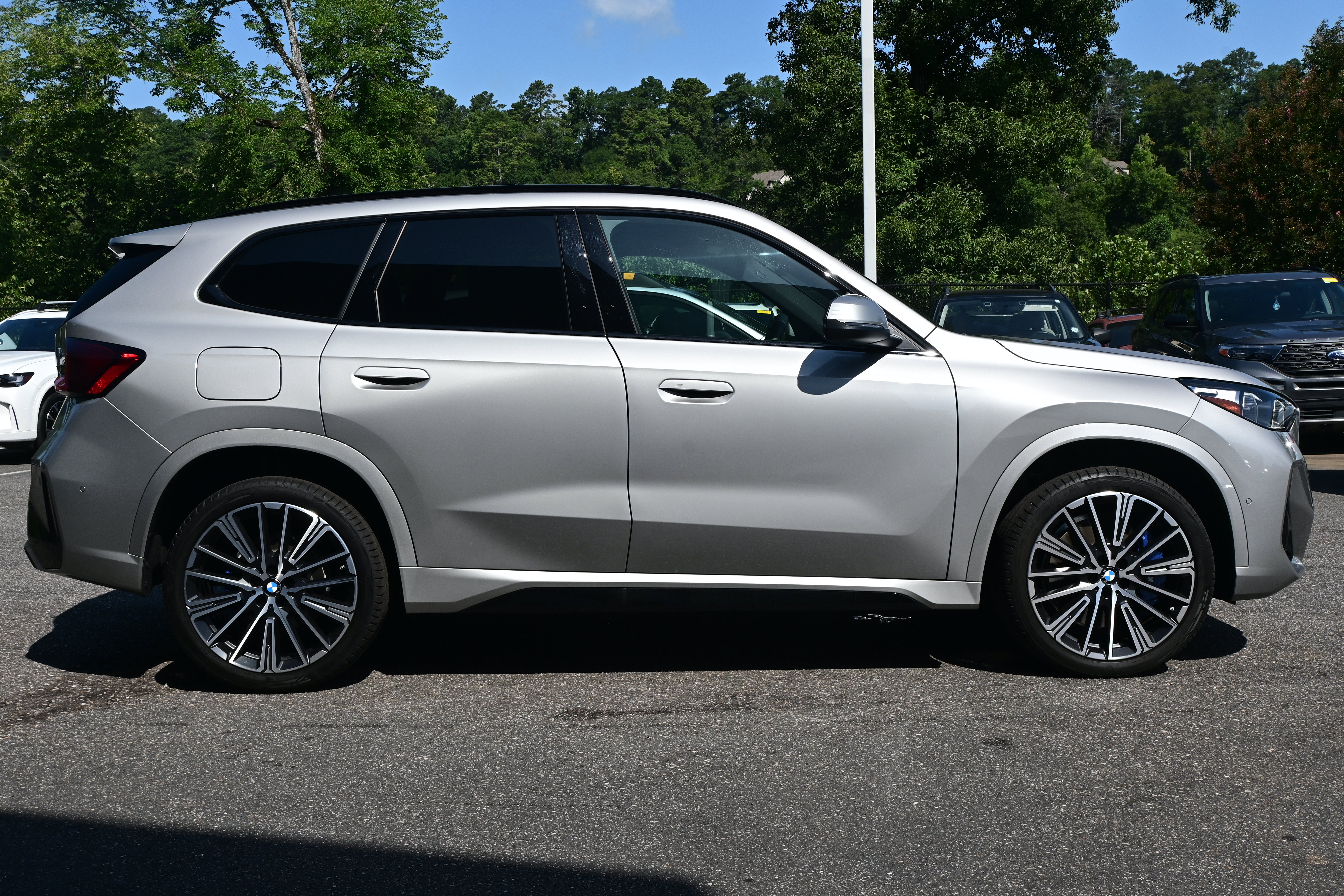 Used 2026 BMW X1 xDrive28i w/ M Sport Package AWD/4WD image 10