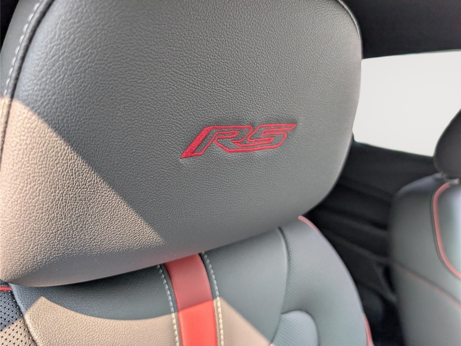 New 2026 Chevrolet Trax RS w/ Driver Confidence Package FWD image 8