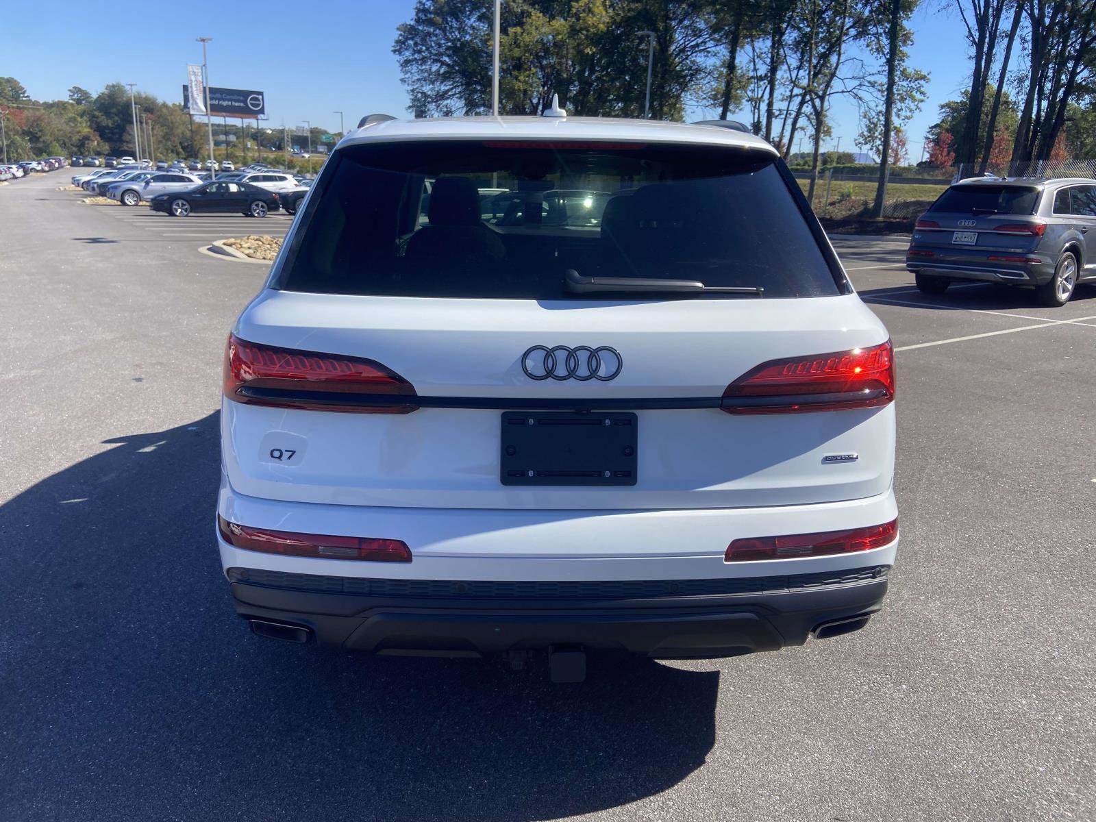 New 2026 Audi Q7 3.0T Premium image 8