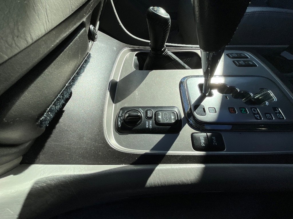 Used 2006 Toyota Land Cruiser image 21