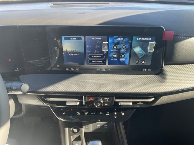 New 2026 Nissan Kicks SR w/ Cold Weather Package image 18