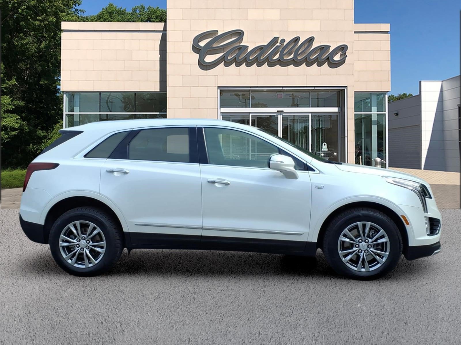 Certified 2023 Cadillac XT5 Premium Luxury AWD/4WD image 6