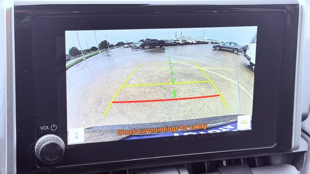 Used 2025 Toyota RAV4 XLE FWD image 16