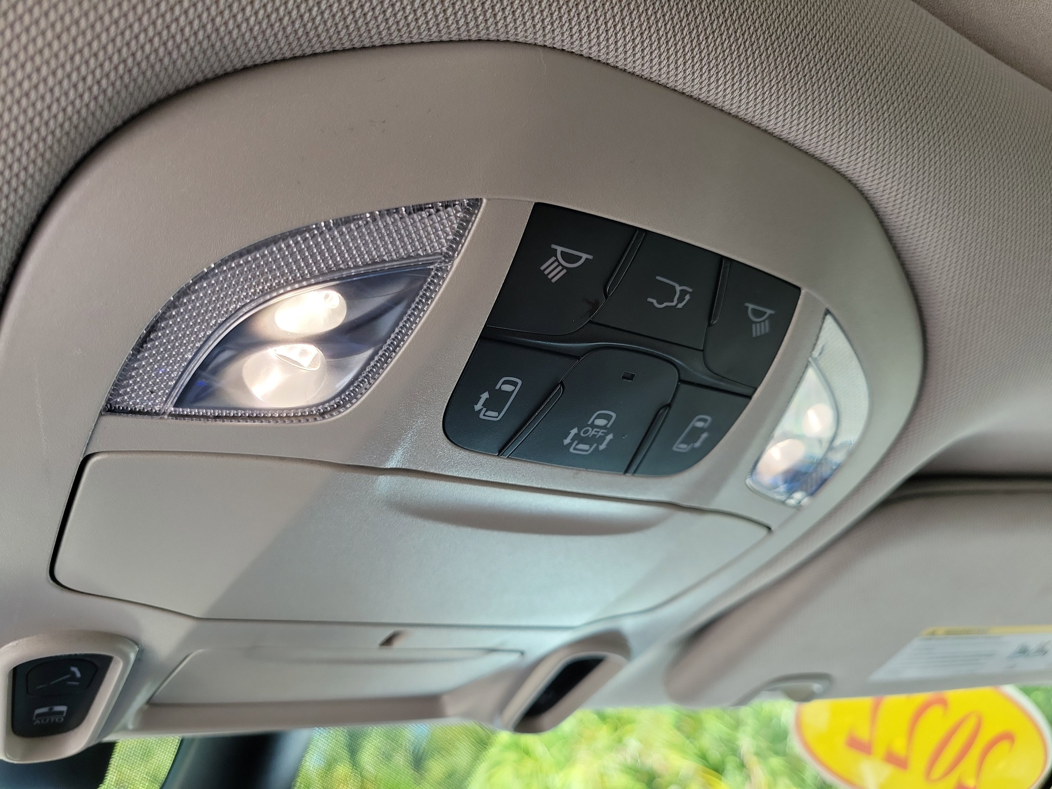 Used 2022 Chrysler Pacifica Limited image 18