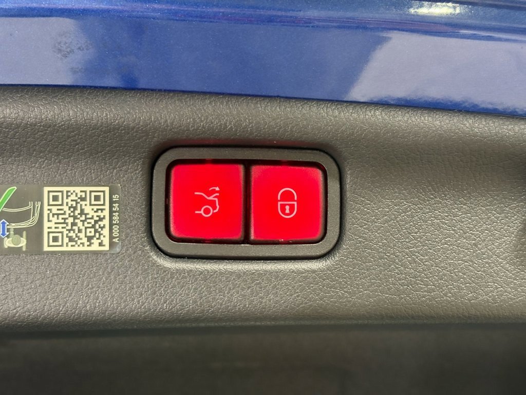 Certified 2023 Mercedes-Benz C 300 4MATIC Sedan image 30