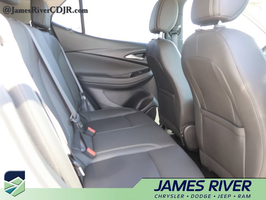 Used 2024 Buick Encore GX Sport Touring image 12