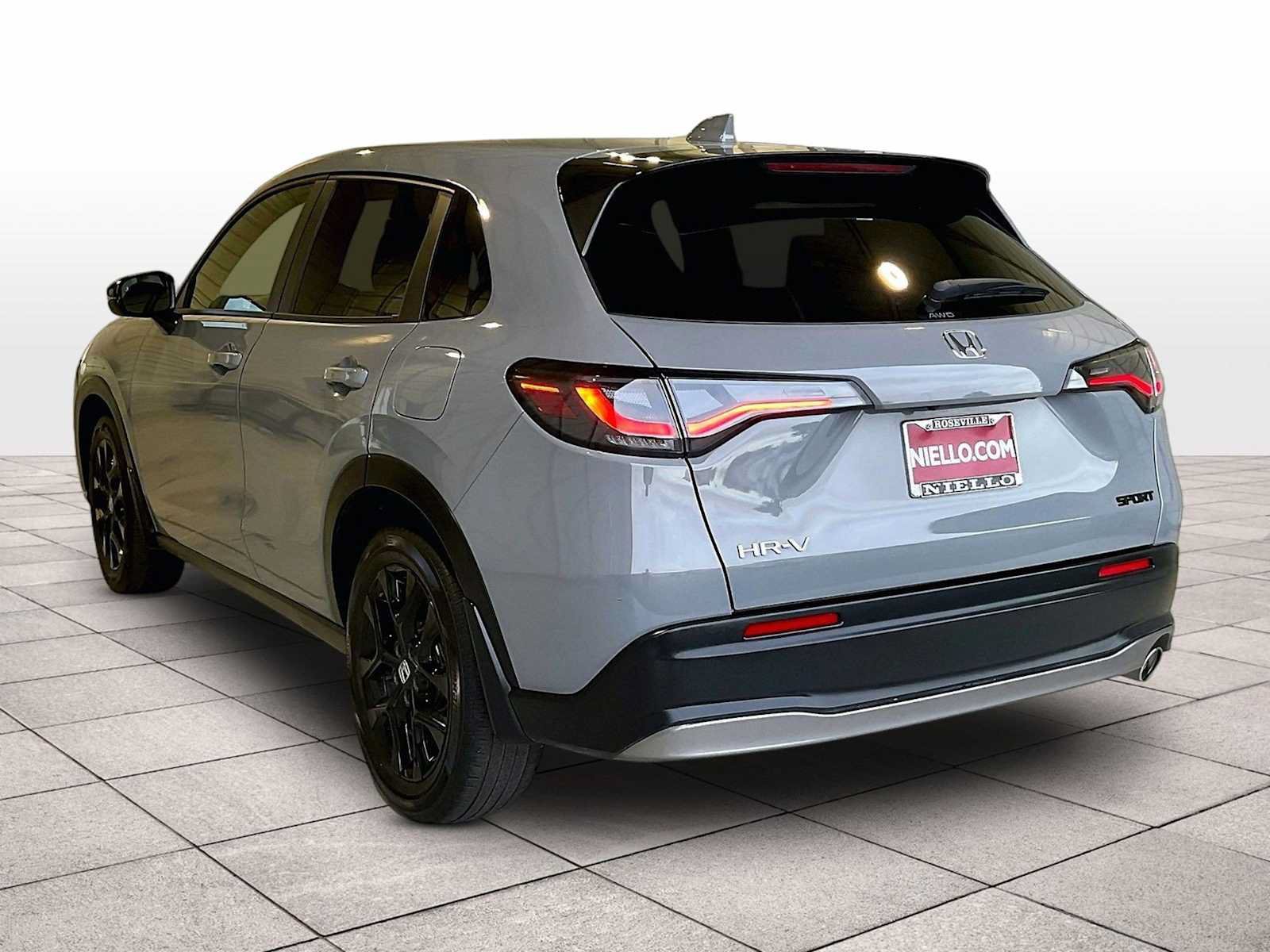 Used 2025 Honda HR-V Sport image 13