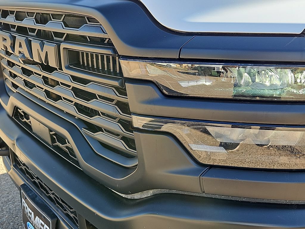 Used 2026 RAM 3500 Tradesman AWD/4WD image 13