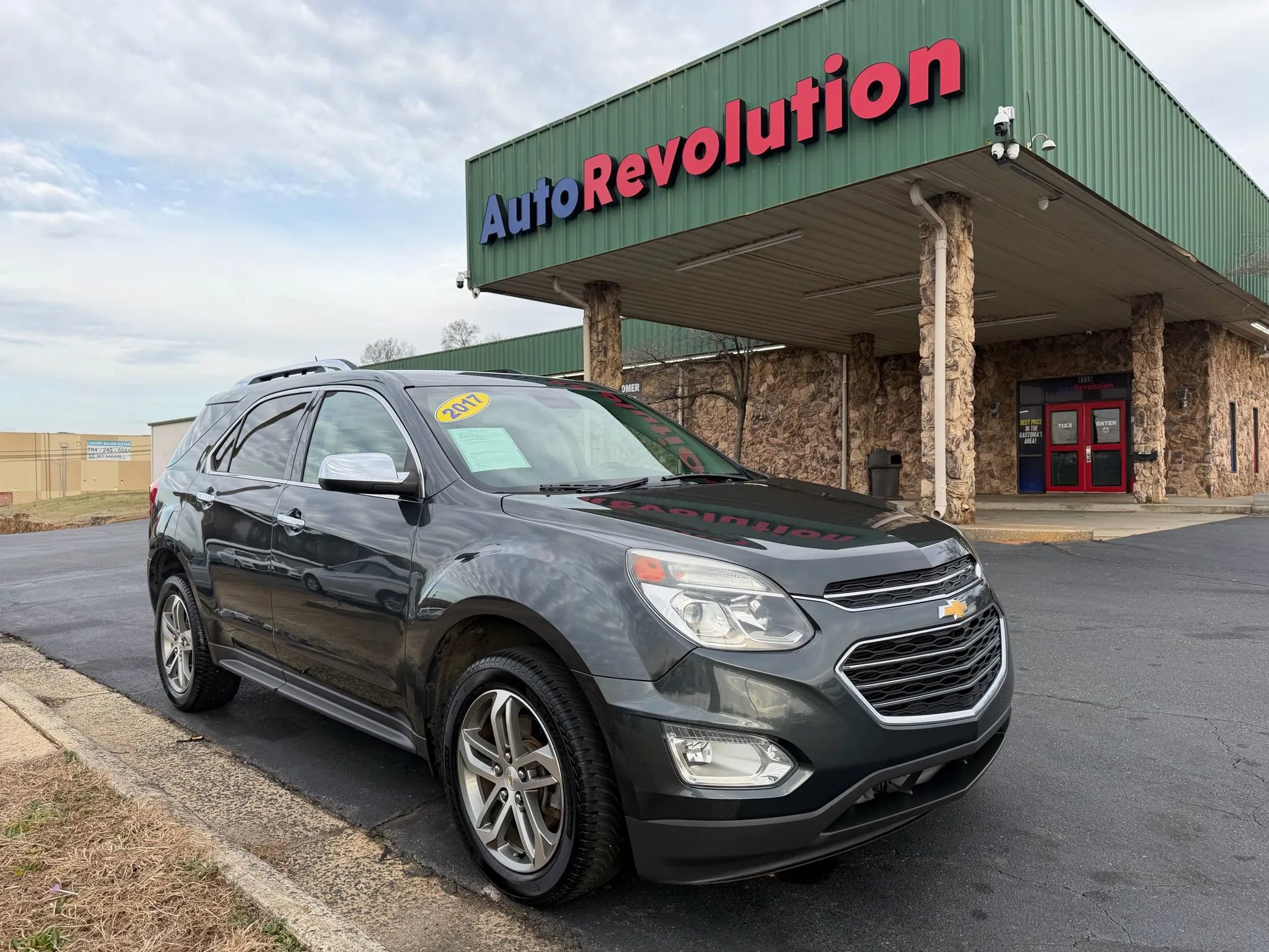 Used 2017 Chevrolet Equinox Premier w/ Enhanced Convenience Package image 1